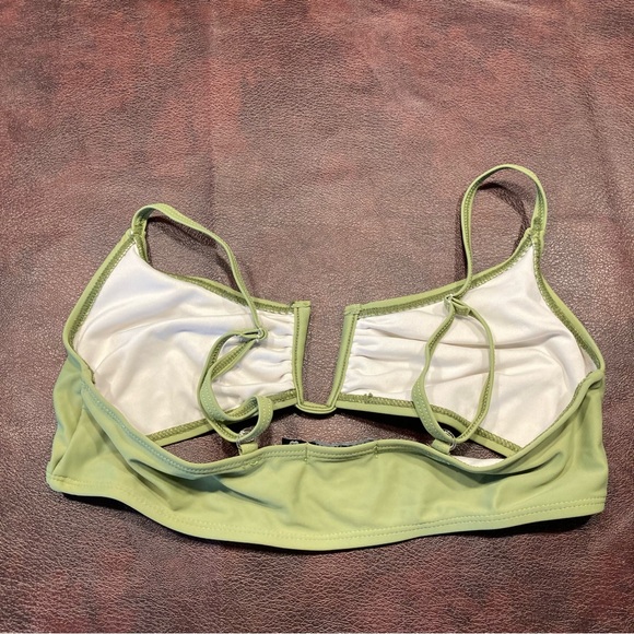 Green Keyhole Nasty Gal Bikini Top - Picture 3 of 5